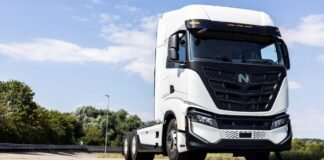 IVECO Nikola Elektrikli Çekici Üretim Tesisi Açıldı