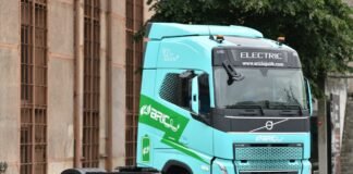 Marubeni’den, Unilever ve Arıç Lojistik’e Volvo FH Elektrikli Çekici Teslimatı