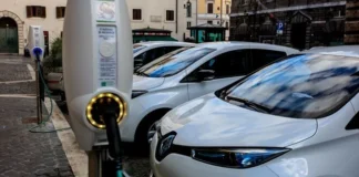 Elektrikli otomobiller yayalar için tehlikeli mi?